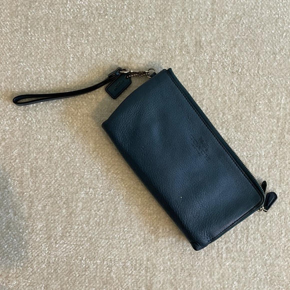 Coach pebble leather wrist wallet double pocket zipper - Picture 1 of 6